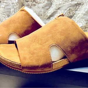 Women’s Wedge Slip Ons Vintage 7 Eight
